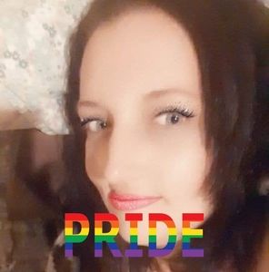 Meet your Posher, Jenn